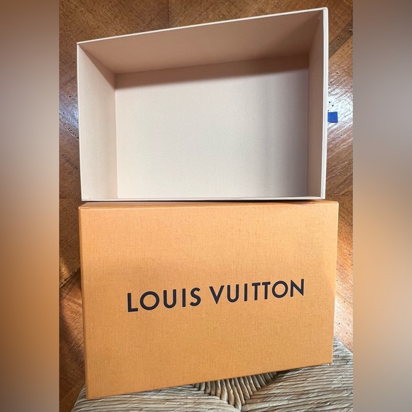 ⭐️ LOUIS VUITTON ⭐️ BOX ⭐️ - Picture 6 of 8